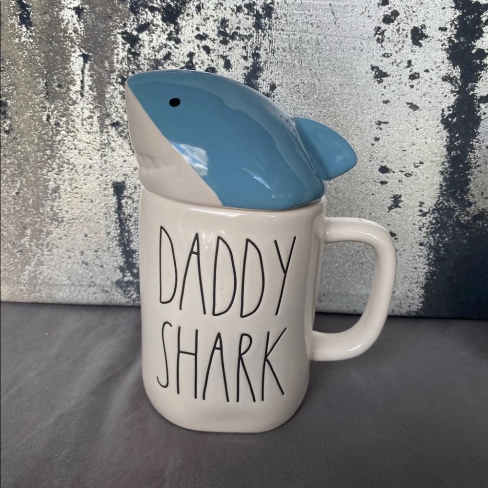 Rae Dunn daddy shark SOLD